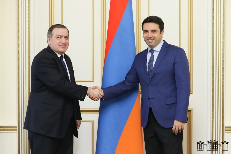 Alen Simonyan stressed issue of establishing peace in region with Georgia’s ambassador to Armenia