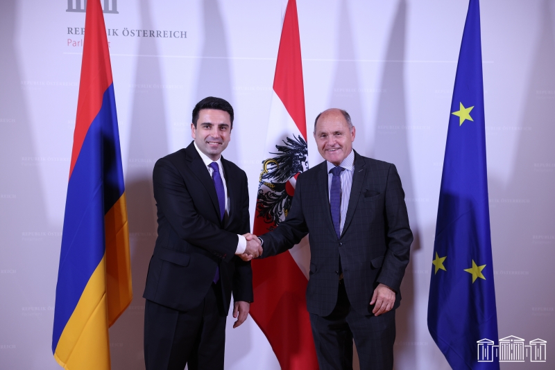 Alen Simonyan briefs Austrian National Council President on humanitarian issues caused by 44-day war