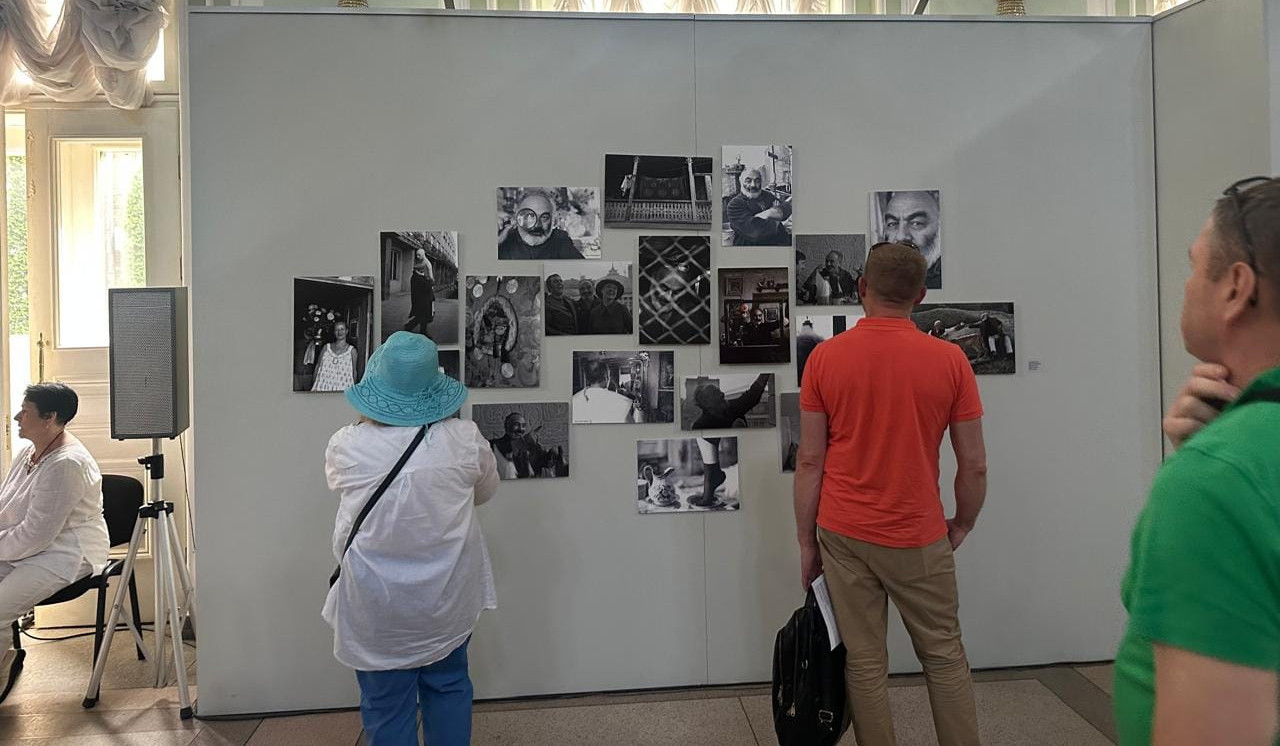 Ուկրաինայի արվեստի ազգային ակադեմիայում բացվել է «Սերգեյ Փարաջանովի 100 դեմքերը» նախագիծը՝ նվիրված կինոռեժիսորի 100-ամյակին