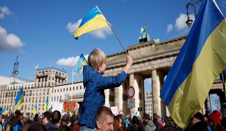 Protests across Europe ahead of 1,000th day of war in Ukraine