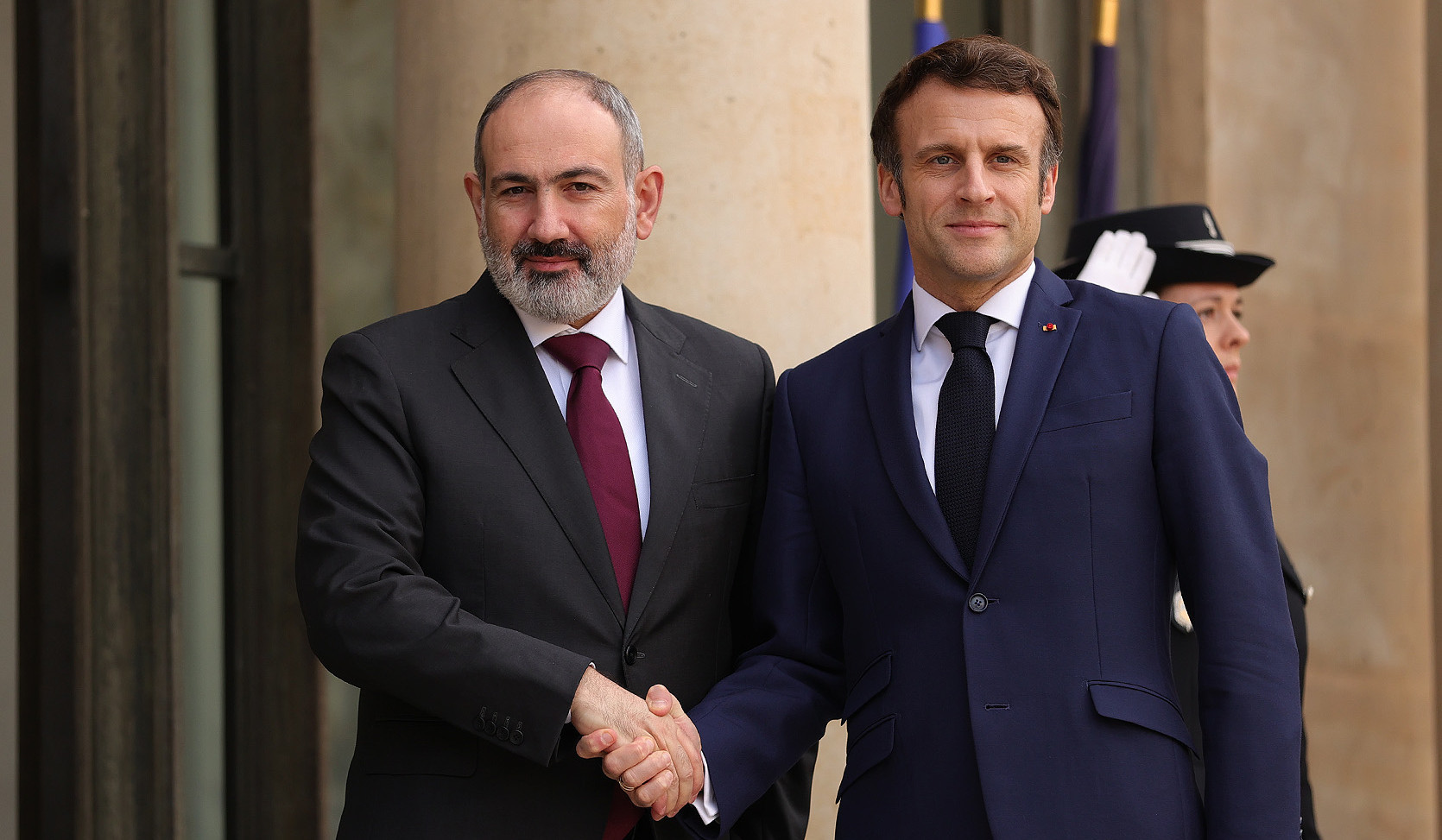 Nikol Pashinyan sends congratulatory message to Emmanuel Macron on his birthday