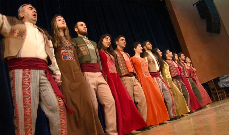 Ուս ուսի. Մշո քոչարի