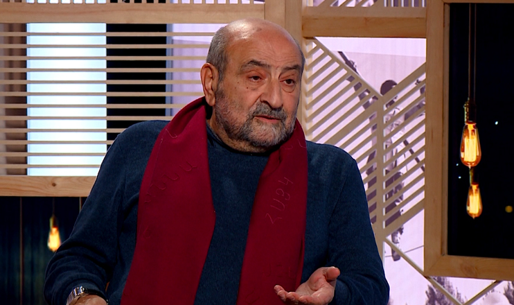 Life in a Palm: Ruben Gevorgyants