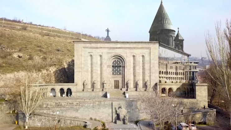 Краеугольный камень