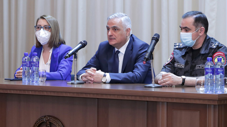 Լուրեր 13:00
