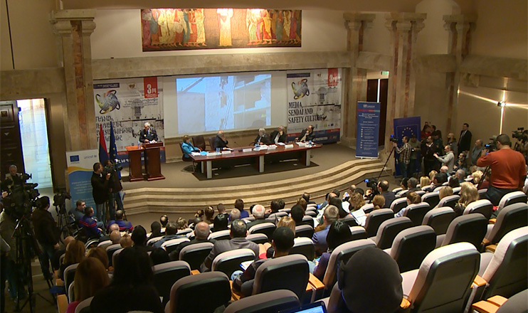 Առաջին տնտեսական