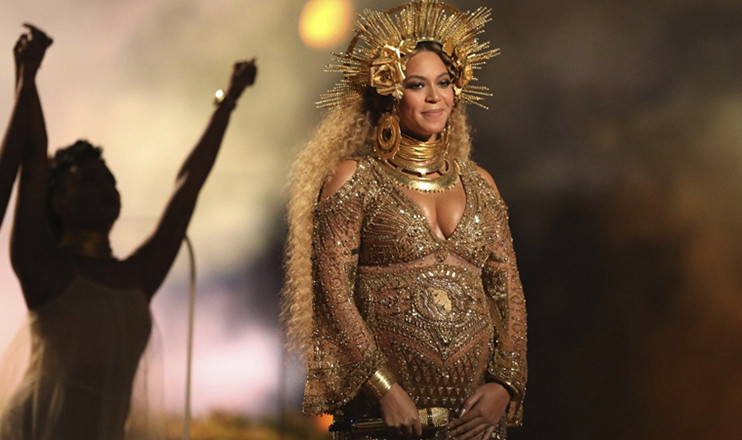 Grammy 2017 Award