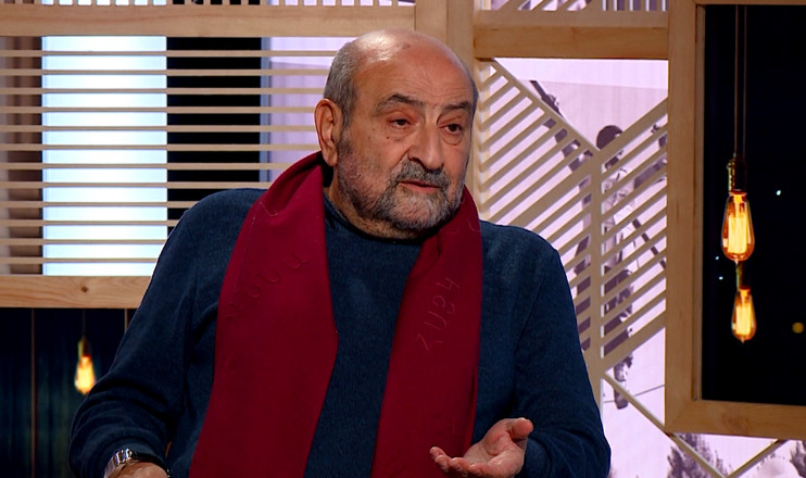 Life in a Palm: Ruben Gevorgyants