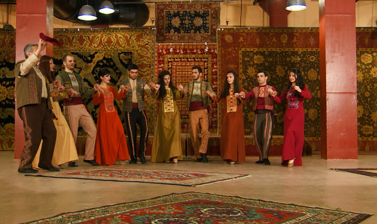 Ուս ուսի․ Լաչին