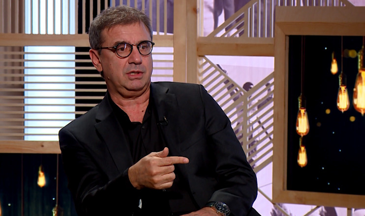 Life in a Palm: Hrachya Harutyunyan