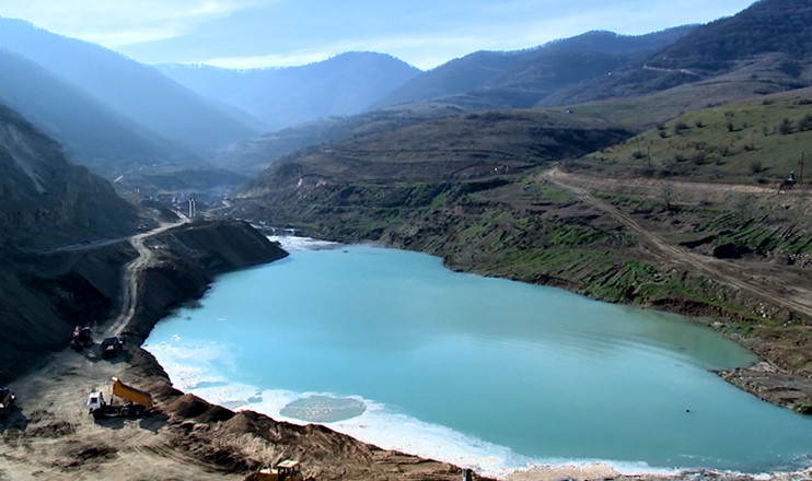 Առաջին տնտեսական