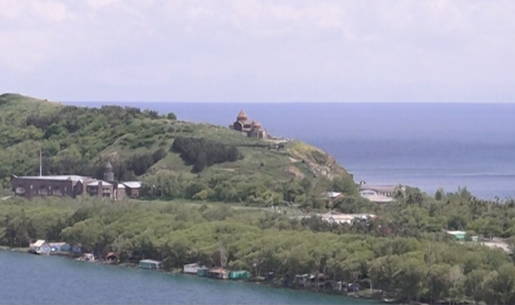 Հրապարակում
