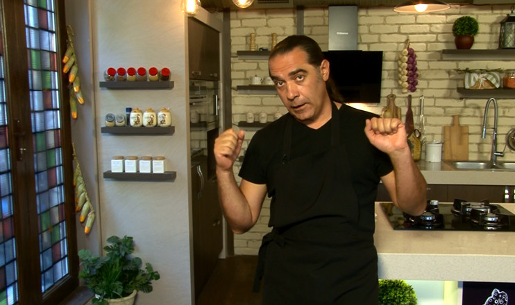 Let's Cook Together: Homemade Noodles with Shrimp Sauce