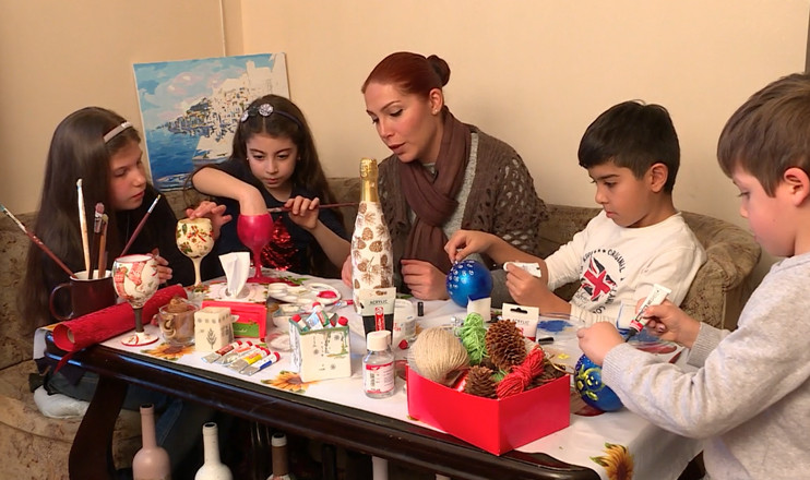 Handmade decorations with mum