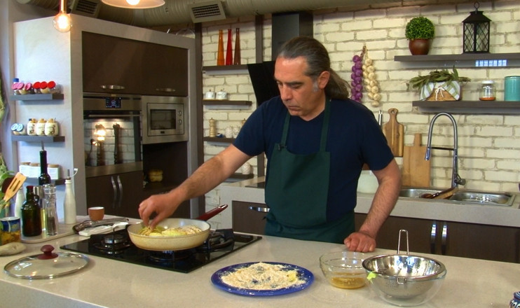 Let's Cook Together: Mushroom and Leek Sauce