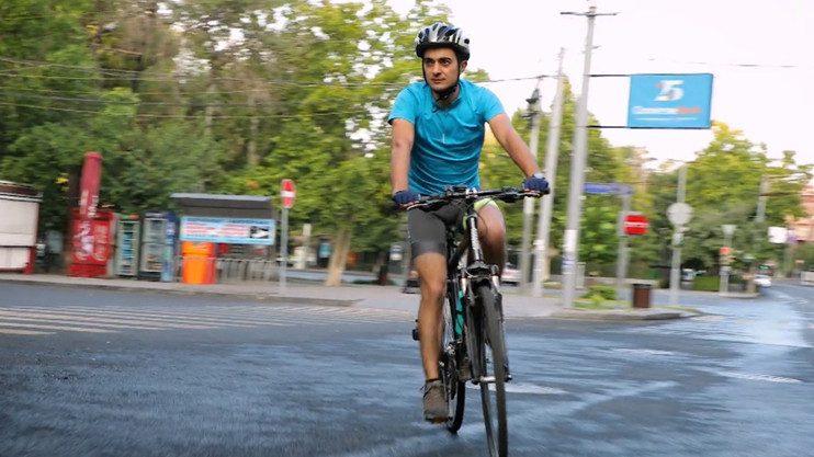 Alternative: Cyclist