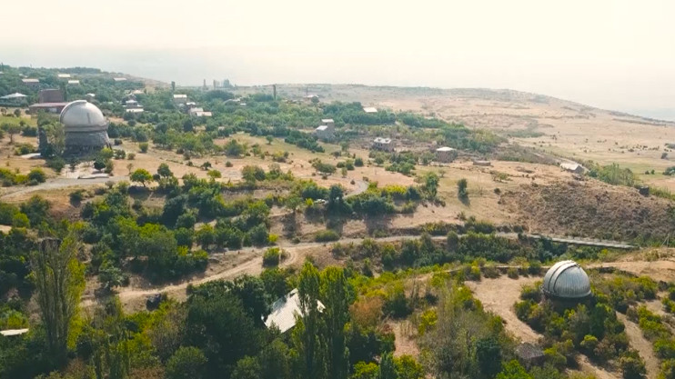 Հիմնաքարը. Բյուրական
