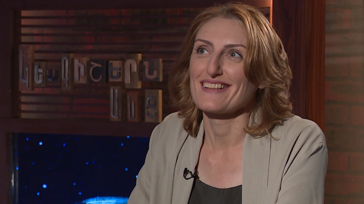 Կեսգիշերն անց. Նարինե Աբգարյան