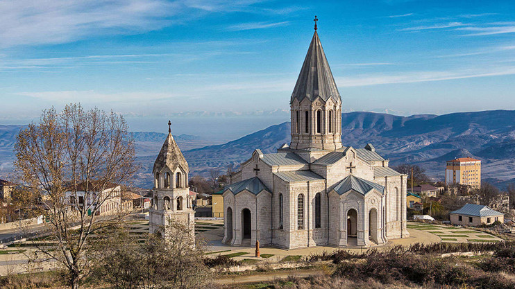 Պատարագ Շուշիում