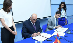 Առաջին տնտեսական