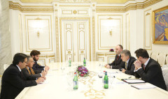 Առաջին տնտեսական
