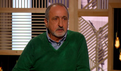 Life in The Palm - Georgy Hovakimyan