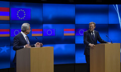 Agenda 21:00