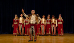Ուս ուսի. Թաք թանզարա