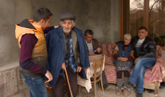 Մեծ ընտանիքից լավ ոչինչ չկա. 83-ամյա քույրն ու եղբայրը լավ գիտեն