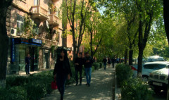 Երևանի փողոցներում. Իսահակյան