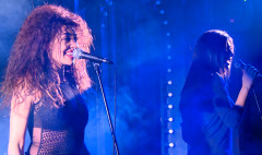 Behind the Curtains: Cabaret Restart