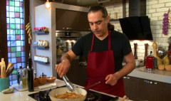 Let's Cook Together: Pork in Apple Sauce