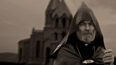 Պարգև Սրբազան