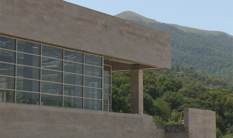 Առաջին տնտեսական