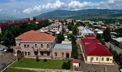Առաջին տնտեսական