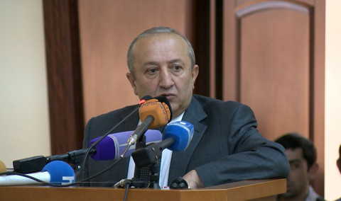Առաջին տնտեսական