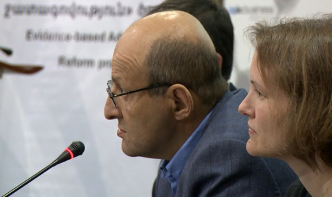 Առաջին տնտեսական