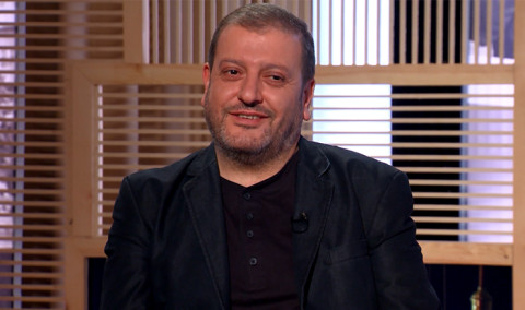 Life in a Palm: Davit Amalyan