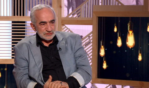 Life in a Palm: Vigen Stepanyan
