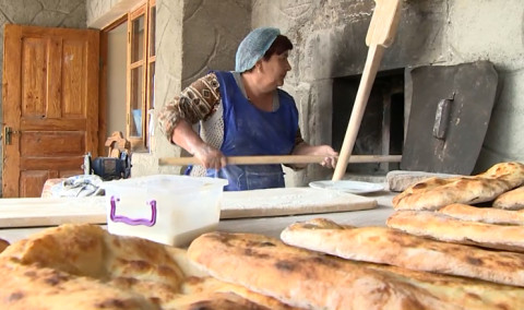 Առաջին տնտեսական
