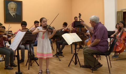 Armenian-French children orchestra concerts in France