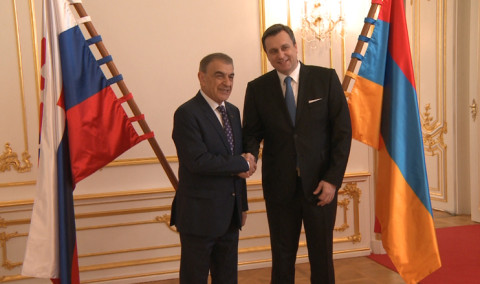 Парламентская неделя