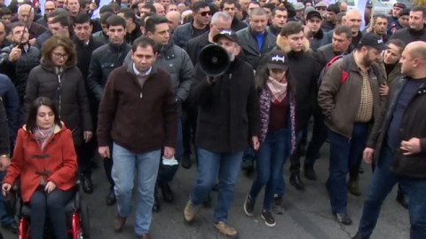 Вести 13:00