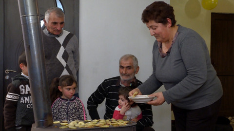 Две полярности. Исраел и Гюлизар
