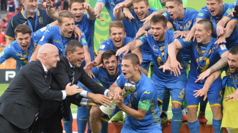 Вести 15:00