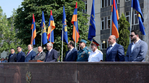 Вести 19:00