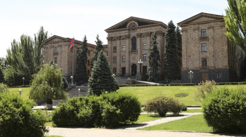 Парламентская неделя
