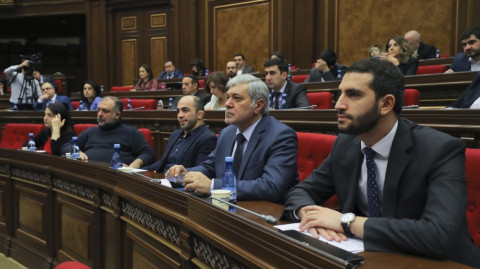 Парламентская неделя