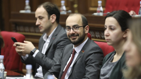 Парламентская неделя