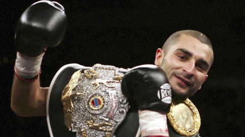 Բռնցքամարտիկ Վիկ Դարչինյան